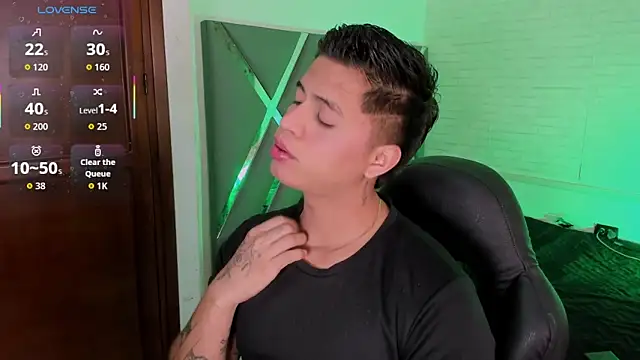 Snapshot of Niicky1_ chatting on December 20, 2025, 9:00 pm Niicky1 online show from December 20, 2025, 9:00 pm