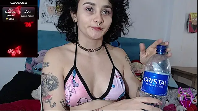 kitty22  online show from October 4, 2025, 1:53 pm