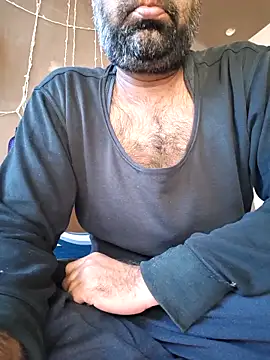 Snapshot of lund_lol chatting on December 20, 2025, 6:31 am lund lol online show from December 20, 2025, 6:31 am