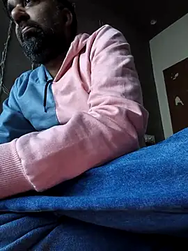 Snapshot of lund_lol chatting on December 23, 2025, 5:38 am lund lol online show from December 23, 2025, 5:38 am