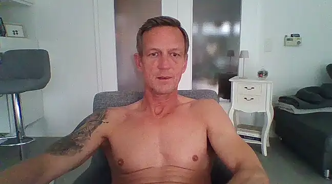 dirks71 online show from February 22, 2025, 11:35 am