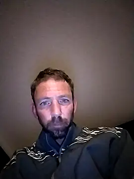 Snapshot of Treemandude chatting on December 2, 2025, 3:51 pm Treemandude online show from December 2, 2025, 3:51 pm