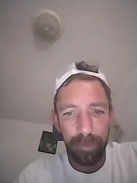 Snapshot of Treemandude chatting on January 11, 2026, 4:34 pm Treemandude online show from January 11, 2026, 4:34 pm