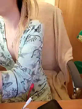 Elza kom online show from January 2, 2025, 6:40 am