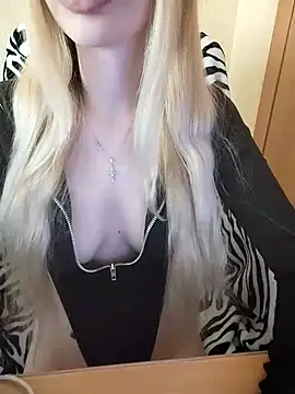 Elza kom online show from March 6, 2025, 4:30 am