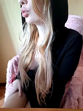 Elza kom online show from October 11, 2025, 2:55 am