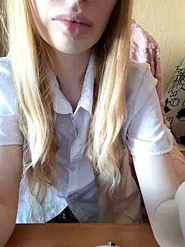 Elza kom online show from November 20, 2025, 6:02 am