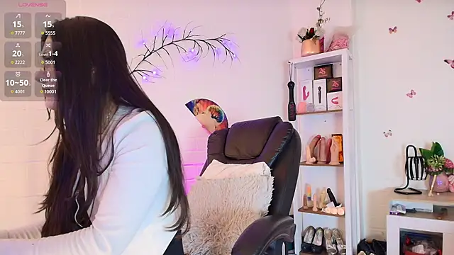 Snapshot of Rapunzeell_ chatting on September 27, 2025, 1:16 pm Rapunzeell online show from September 27, 2025, 1:16 pm