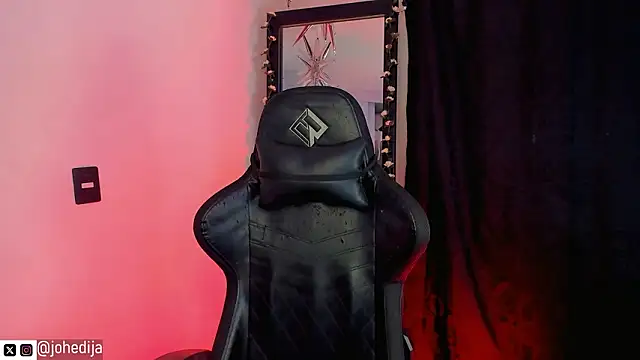 Snapshot of johedija chatting on February 23, 2026, 12:19 am johedija online show from February 23, 2026, 12:19 am