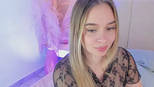 Snapshot of sofia_pamela chatting on January 14, 2025, 10:23 pm sofia pamela online show from January 14, 2025, 10:23 pm
