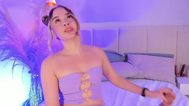 Snapshot of sofia_pamela chatting on March 14, 2025, 7:23 pm sofia pamela online show from March 14, 2025, 7:23 pm