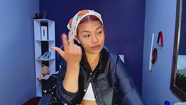 Snapshot of JadaRoberts chatting on March 22, 2025, 11:32 am JadaRoberts online show from March 22, 2025, 11:32 am