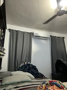 Snapshot of Magicerosxx69 chatting on March 7, 2026, 5:37 am Magicerosxx69 online show from March 7, 2026, 5:37 am