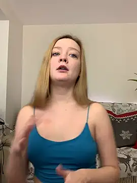 Snapshot of Radiants_two chatting on December 15, 2024, 11:53 pm Radiants two online show from December 15, 2024, 11:53 pm