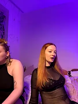 Snapshot of Radiants_two chatting on September 12, 2025, 2:22 am Radiants two online show from September 12, 2025, 2:22 am