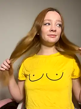 Snapshot of Radiants_two chatting on October 27, 2025, 4:33 pm Radiants two online show from October 27, 2025, 4:33 pm