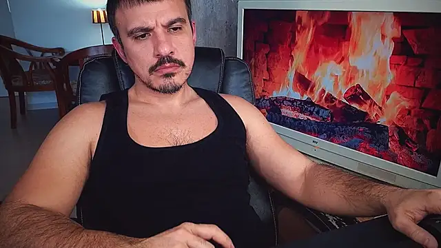 Snapshot of officeman7 chatting on January 14, 2025, 1:49 pm officeman7 online show from January 14, 2025, 1:49 pm