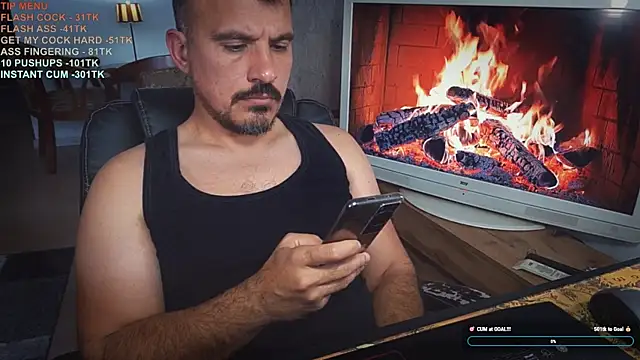 Snapshot of officeman7 chatting on November 19, 2025, 12:16 pm officeman7 online show from November 19, 2025, 12:16 pm