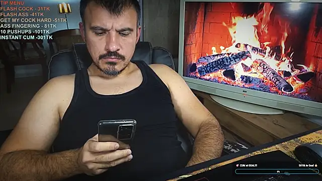 Snapshot of officeman7 chatting on December 15, 2025, 5:17 pm officeman7 online show from December 15, 2025, 5:17 pm