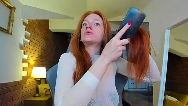 Snapshot of Aliceginger99 chatting on November 12, 2025, 6:14 am Aliceginger99 online show from November 12, 2025, 6:14 am