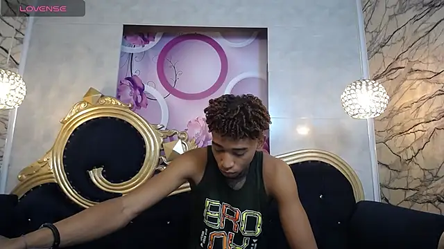 Snapshot of sexy_blacks_ chatting on January 9, 2025, 11:25 am sexy blacks online show from January 9, 2025, 11:25 am