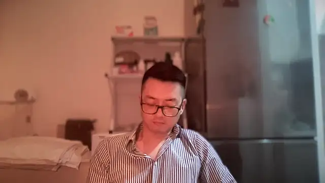 Snapshot of wangjian2324 chatting on February 16, 2025, 9:27 pm wangjian2324 online show from February 16, 2025, 9:27 pm