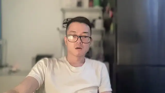 Snapshot of wangjian2324 chatting on October 27, 2025, 10:03 pm wangjian2324 online show from October 27, 2025, 10:03 pm