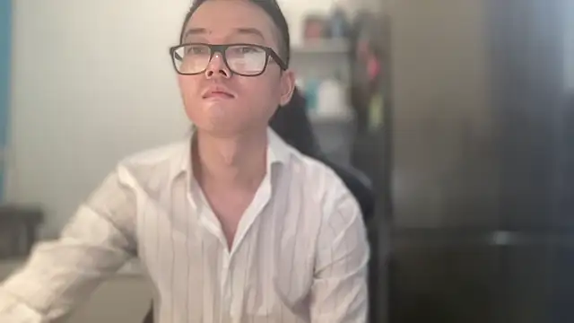 Snapshot of wangjian2324 chatting on November 20, 2025, 3:23 pm wangjian2324 online show from November 20, 2025, 3:23 pm