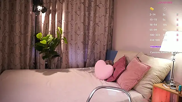 Snapshot of askaudrey_ chatting on February 22, 2026, 2:15 pm askaudrey online show from February 22, 2026, 2:15 pm