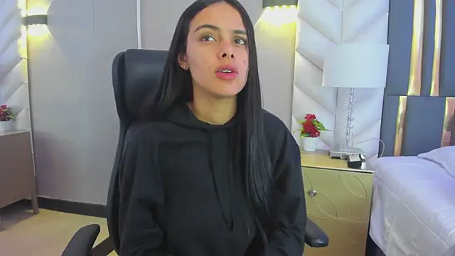 Snapshot of ChloeHarper_ chatting on March 11, 2026, 11:49 am ChloeHarper online show from March 11, 2026, 11:49 am