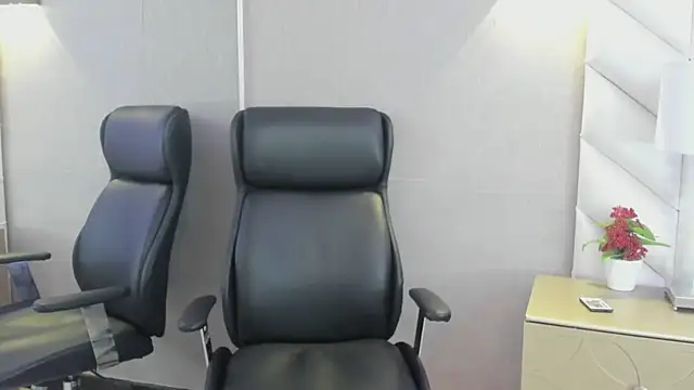 Snapshot of ChloeHarper_ chatting on March 12, 2026, 11:38 am ChloeHarper online show from March 12, 2026, 11:38 am