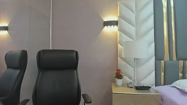 Snapshot of ChloeHarper_ chatting on March 13, 2026, 11:39 am ChloeHarper online show from March 13, 2026, 11:39 am