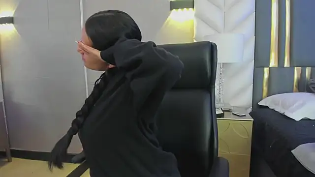 Snapshot of ChloeHarper_ chatting on March 26, 2026, 11:49 am ChloeHarper online show from March 26, 2026, 11:49 am