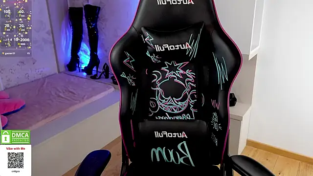 Latex Kitty online show from February 4, 2025, 8:38 pm