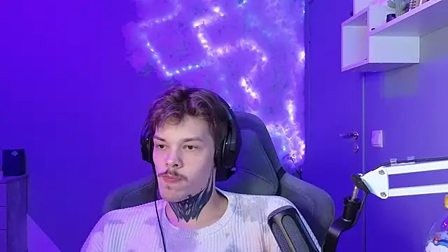 DENIS HERE online show from January 28, 2025, 2:31 pm