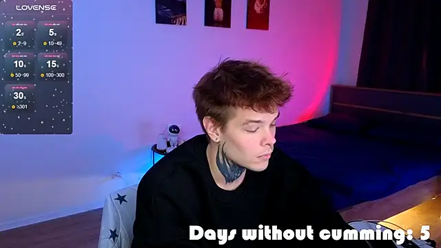 Snapshot of DENIS_HERE chatting on December 17, 2025, 10:54 am DENIS HERE online show from December 17, 2025, 10:54 am