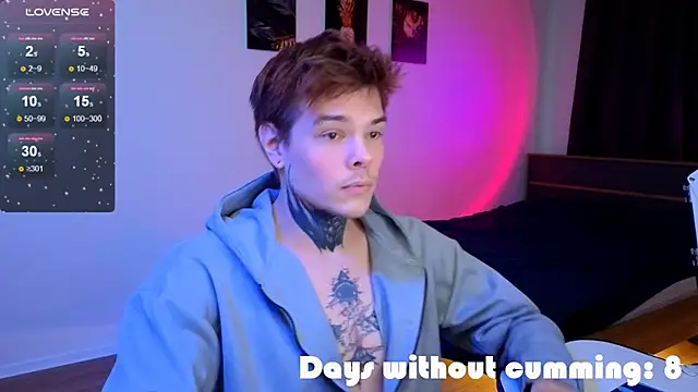 Snapshot of DENIS_HERE chatting on December 19, 2025, 11:28 am DENIS HERE online show from December 19, 2025, 11:28 am