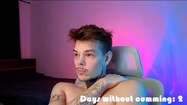 Snapshot of DENIS_HERE chatting on February 21, 2026, 1:17 am DENIS HERE online show from February 21, 2026, 1:17 am