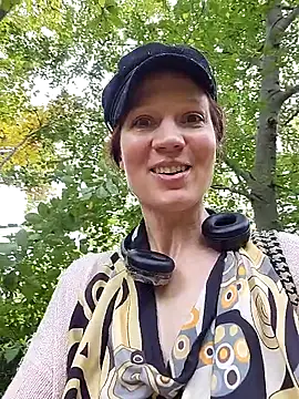 Exhibitionsplit online show from October 15, 2025, 12:05 pm