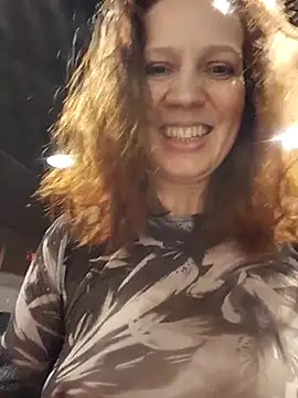 Snapshot of Exhibitionsplit chatting on January 16, 2026, 11:09 pm Exhibitionsplit online show from January 16, 2026, 11:09 pm