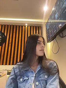 Snapshot of cristel_17 chatting on February 25, 2026, 1:37 am cristel 17 online show from February 25, 2026, 1:37 am