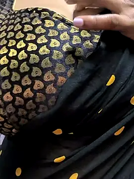 Snapshot of Shreya727 chatting on January 12, 2026, 10:31 am Shreya727 online show from January 12, 2026, 10:31 am