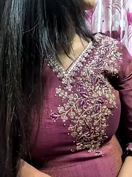 Snapshot of Shreya727 chatting on February 2, 2026, 11:09 am Shreya727 online show from February 2, 2026, 11:09 am