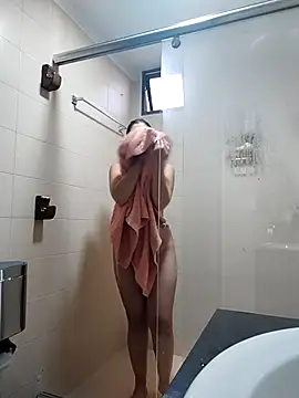 scarlett moore online show from March 13, 2025, 12:13 pm