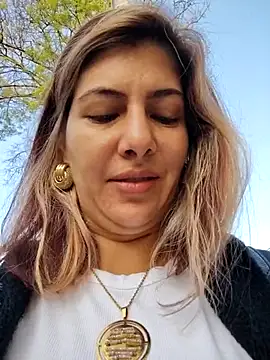 scarlett moore online show from March 4, 2026, 12:22 pm