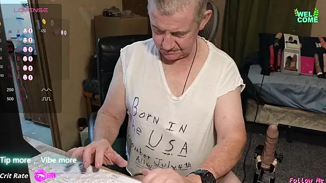 Snapshot of oldnew-63 chatting on November 8, 2025, 3:07 am oldnew-63 online show from November 8, 2025, 3:07 am