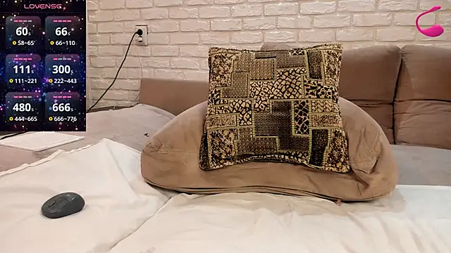 Snapshot of bushe1 chatting on April 14, 2026, 9:37 am bushe1 online show from April 14, 2026, 9:37 am