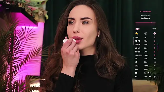 Snapshot of BabyYoda- chatting on November 8, 2025, 6:40 pm BabyYoda- online show from November 8, 2025, 6:40 pm