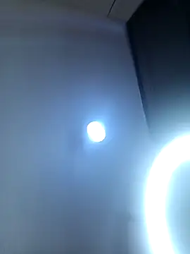 Miss lisa- online show from February 4, 2025, 1:45 am