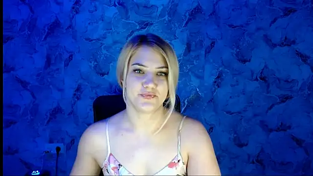 Snapshot of nika_gold1 chatting on January 13, 2026, 8:25 pm nika gold1 online show from January 13, 2026, 8:25 pm